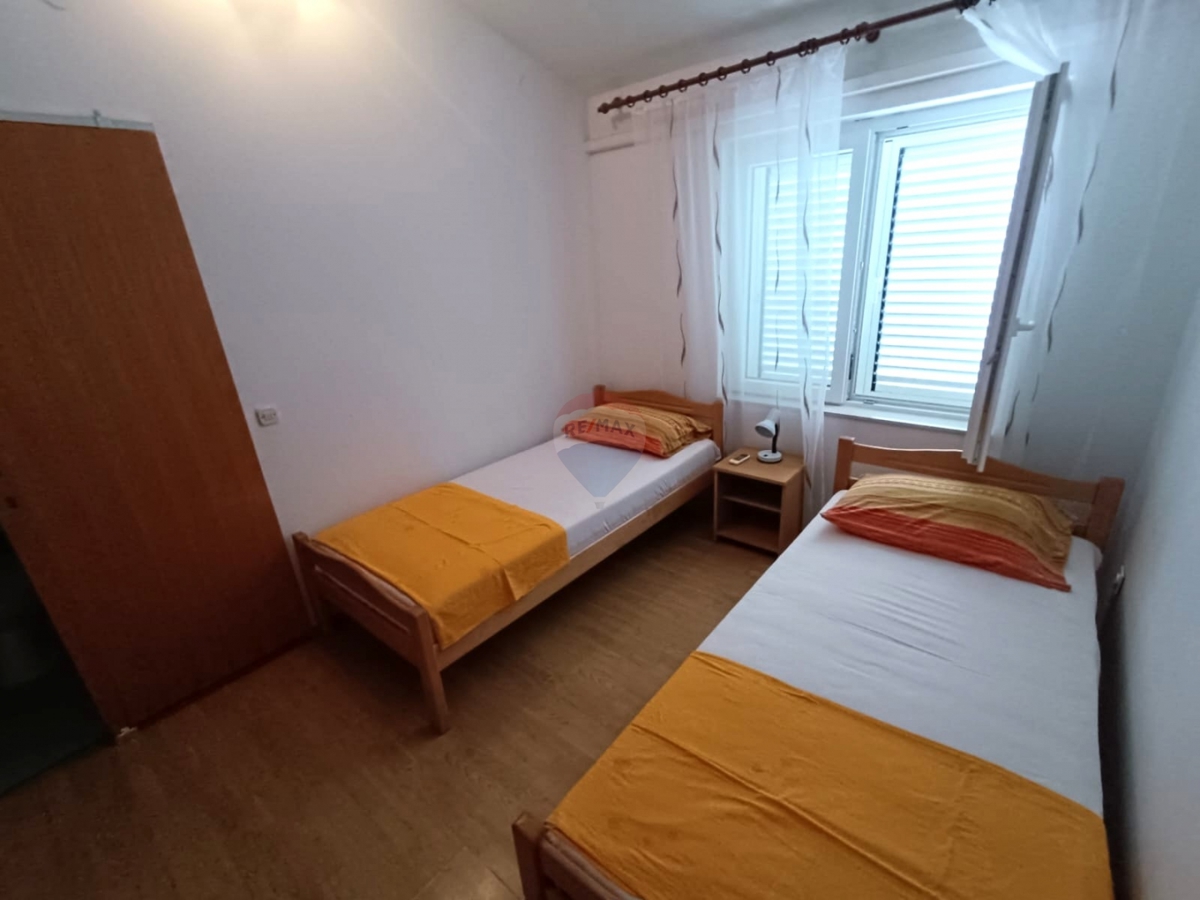Stanovanje / Apartma Vodice, 105m2