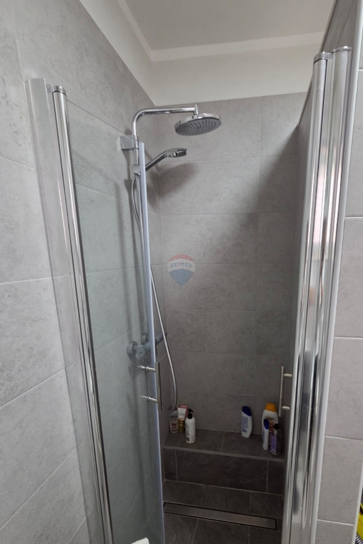 Stanovanje / Apartma Tribunj, 139m2