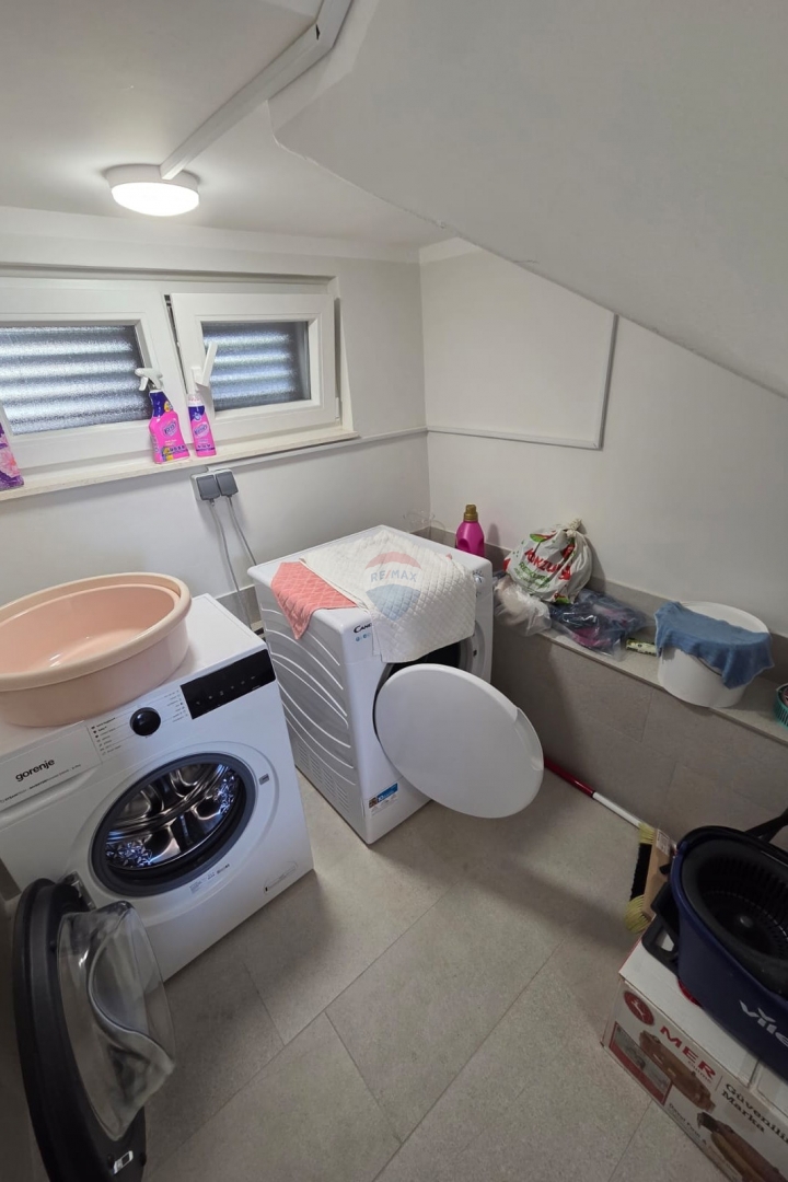 Stanovanje / Apartma Tribunj, 139m2