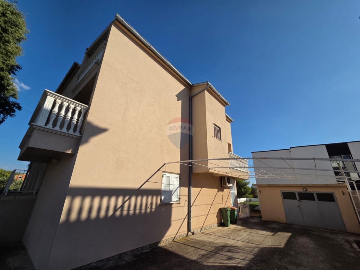 Stanovanje / Apartma Tribunj, 139m2