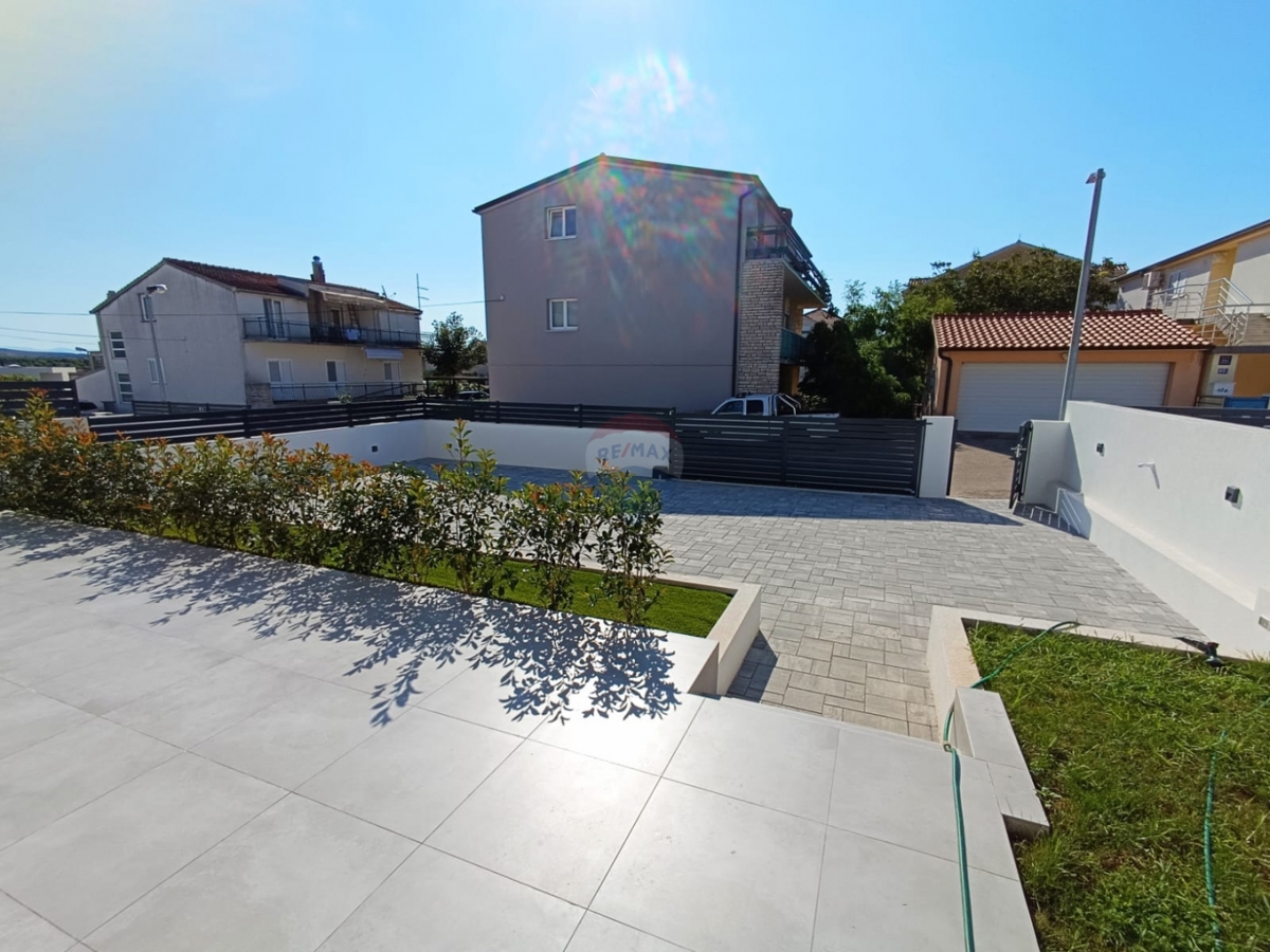 Hiša Vodice, 166m2