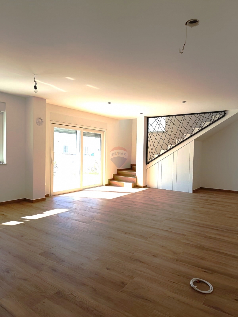 Hiša Vodice, 166m2