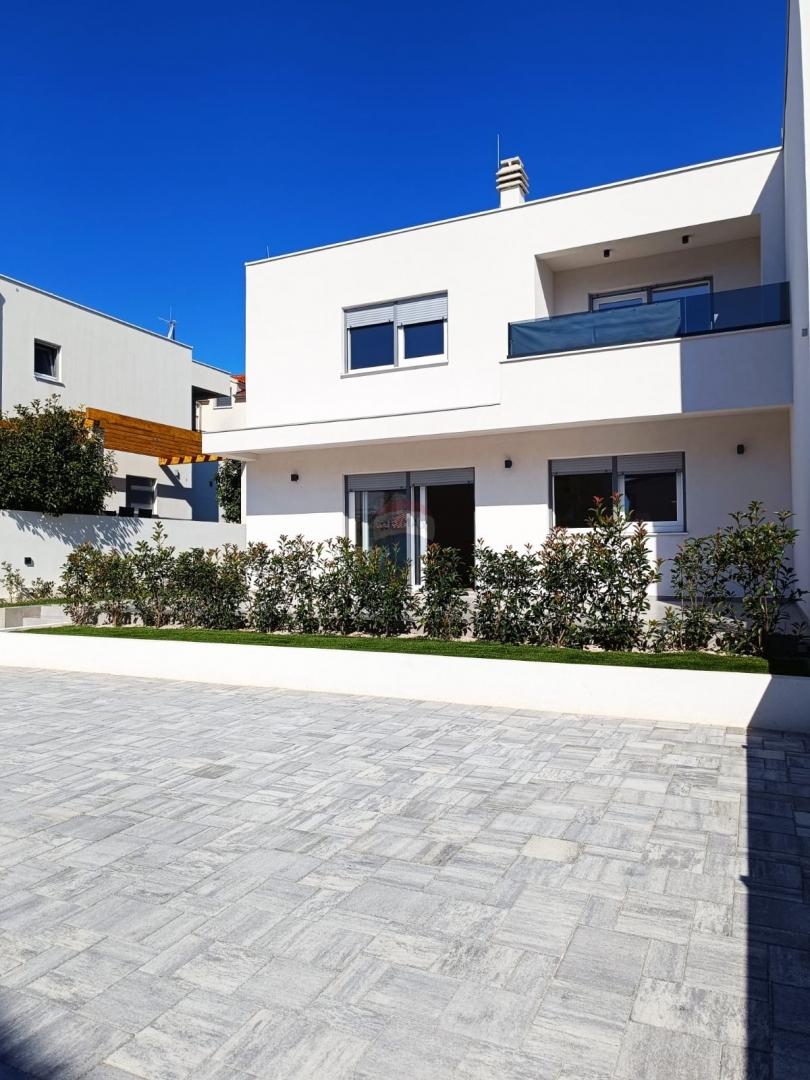 Hiša Vodice, 166m2