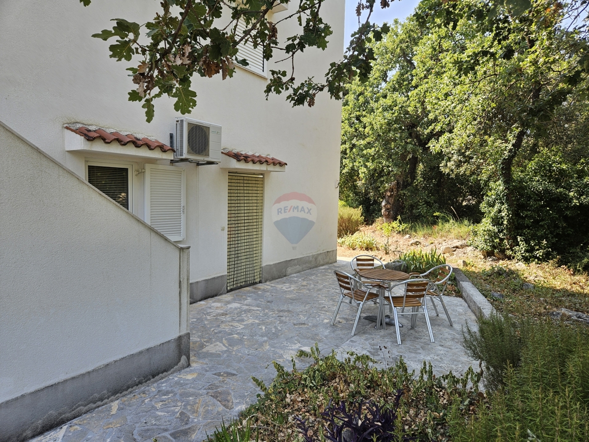 Dvosobno stanovanje 50,32 m2 pritličje, Rogoznica