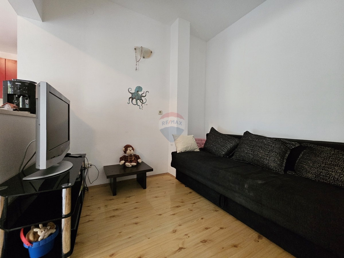 Dvosobno stanovanje 50,32 m2 pritličje, Rogoznica