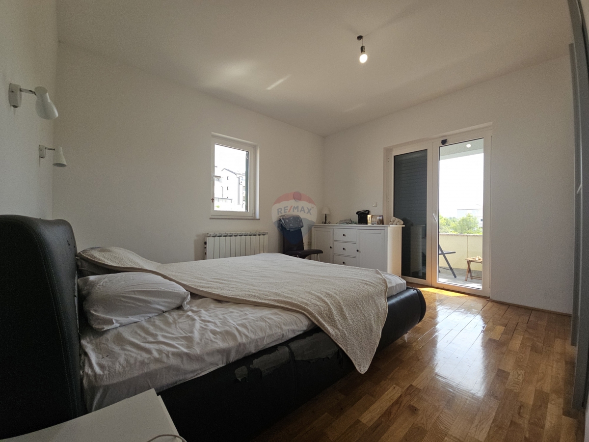 Stanovanje / Apartma Podsolarsko, Šibenik - Okolica, 83,86m2