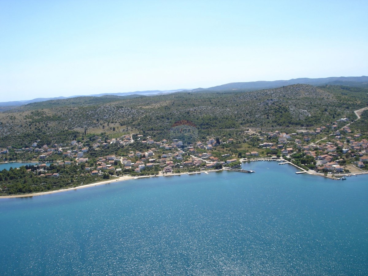 Hiša Raslina, Šibenik - Okolica, 165m2