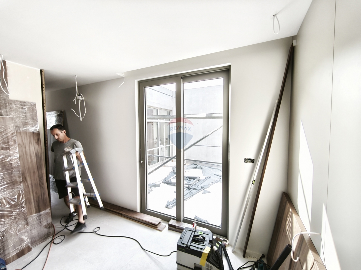 Luksuzni dupleks penthouse s čudovitim razgledom, Rogoznica
