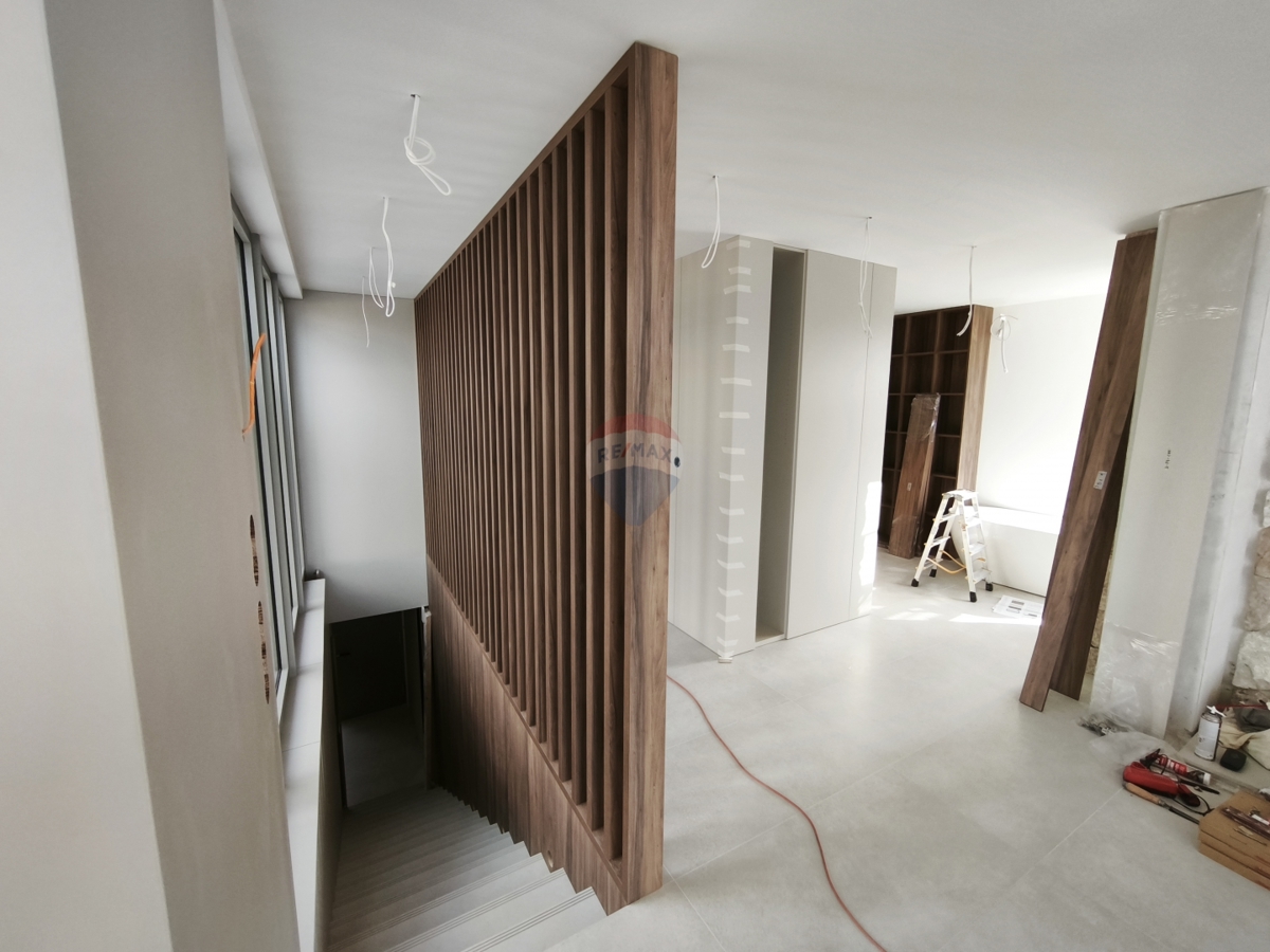 Luksuzni dupleks penthouse s čudovitim razgledom, Rogoznica