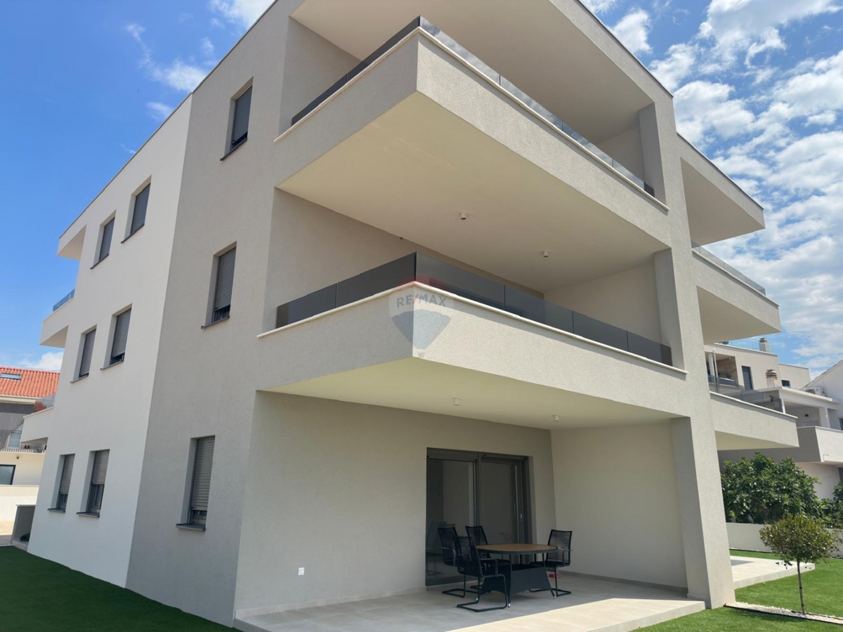 Stanovanje / Apartma Vodice, 101,86m2