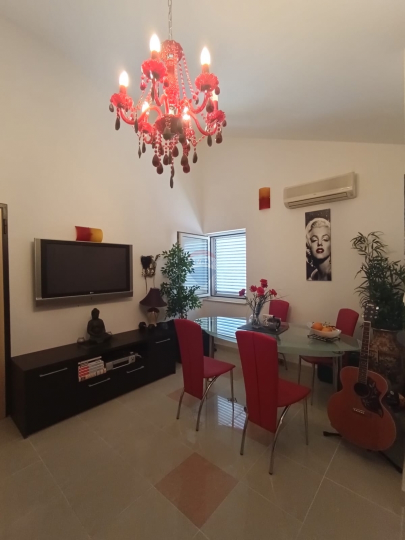 Stanovanje / Apartma Srima, Vodice, 71,28m2