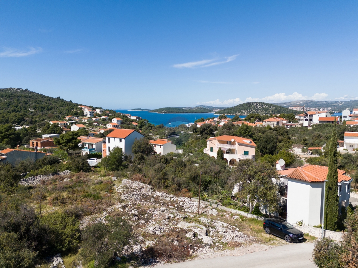 Gradbeno zemljišče 595 m2, Ražanj