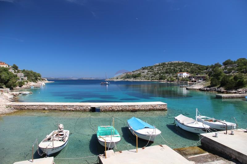 Zemljišče Žirje, Šibenik - Okolica, 359m2