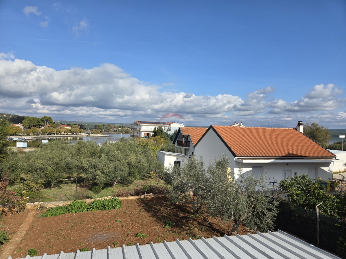 Hiša Raslina, Šibenik - Okolica, 284m2