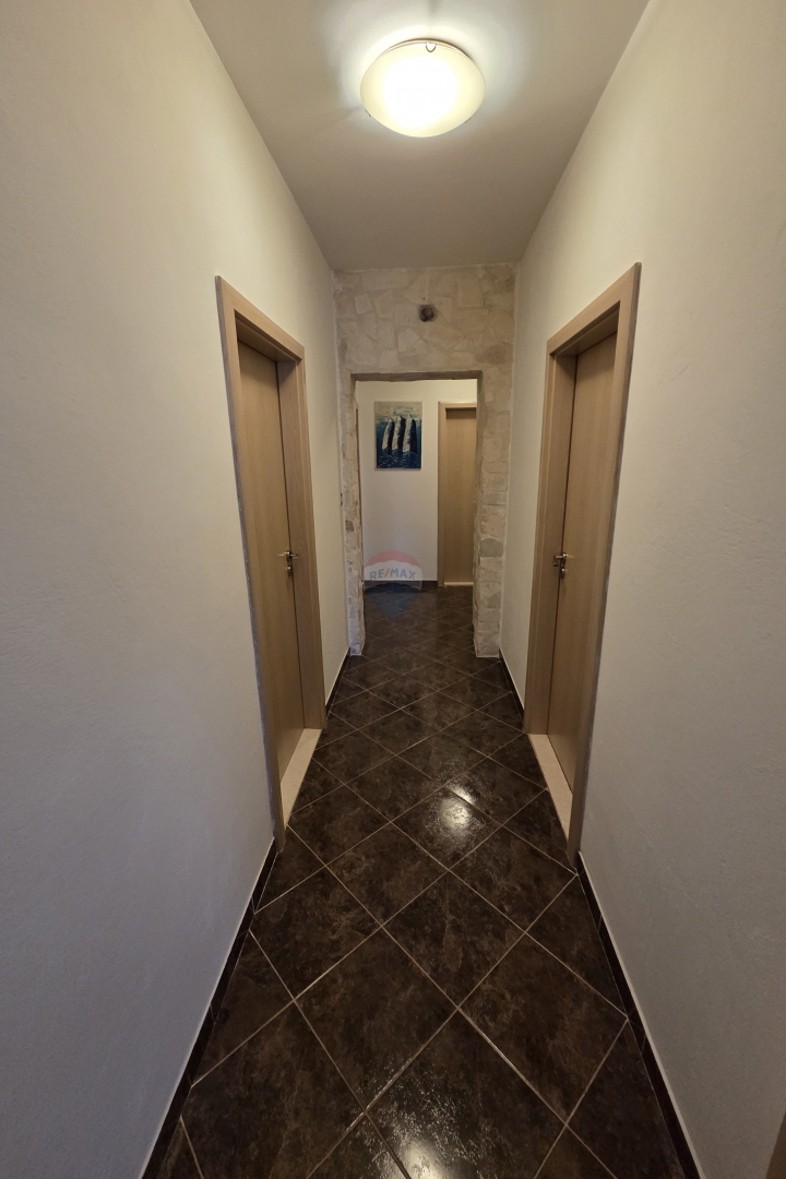 Hiša Raslina, Šibenik - Okolica, 284m2