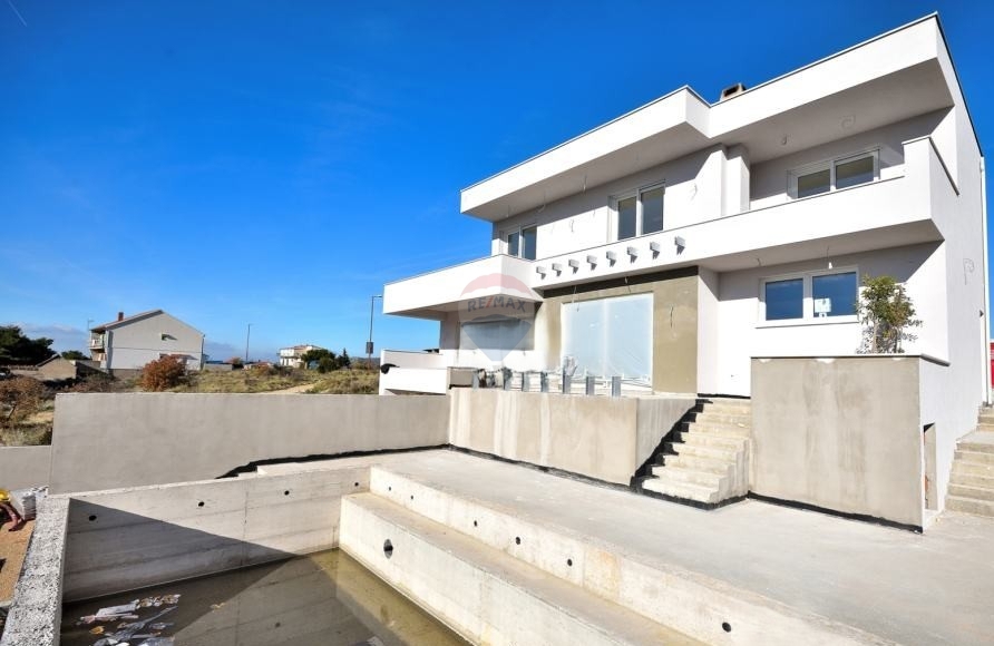 Hiša Donje Polje, Šibenik - Okolica, 264m2