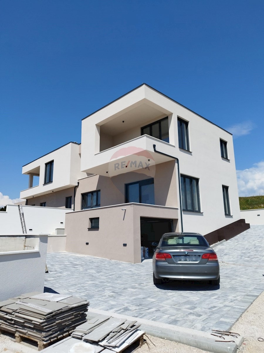 Vodice, 193,81m2