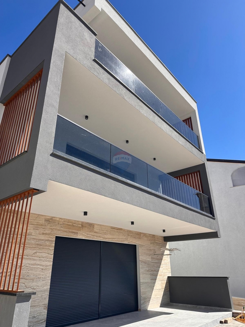 Stanovanje / Apartma Vodice, 83,01m2