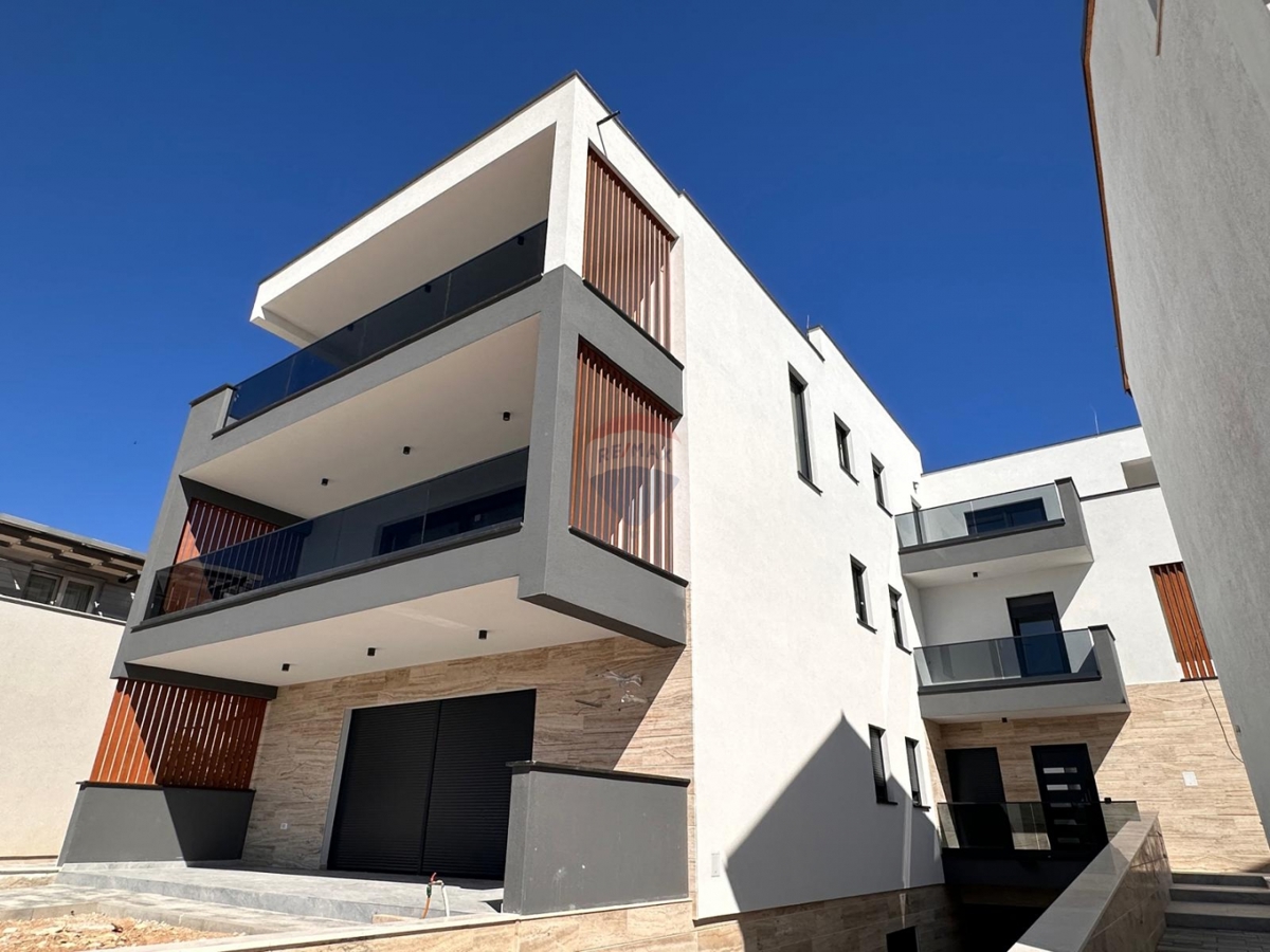 Stanovanje / Apartma Vodice, 83,01m2