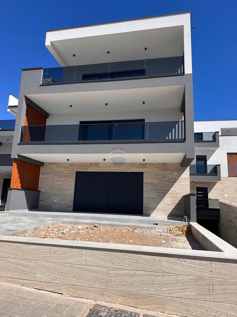 Stanovanje / Apartma Vodice, 83,01m2