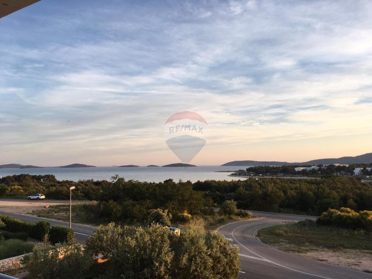 Stanovanje / Apartma Podsolarsko, Šibenik - Okolica, 372,27m2