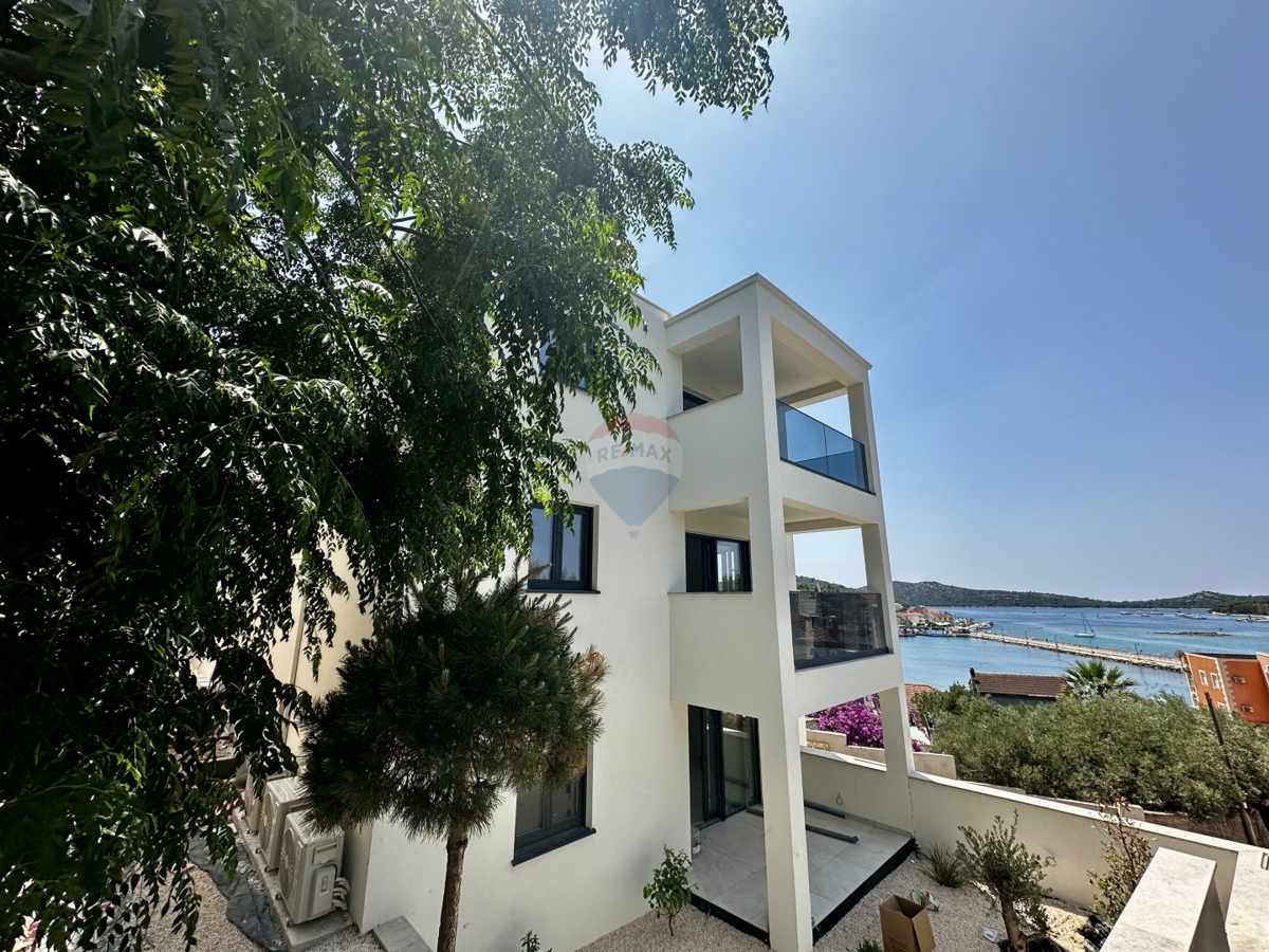 Stanovanje / Apartma Rogoznica, 66,42m2