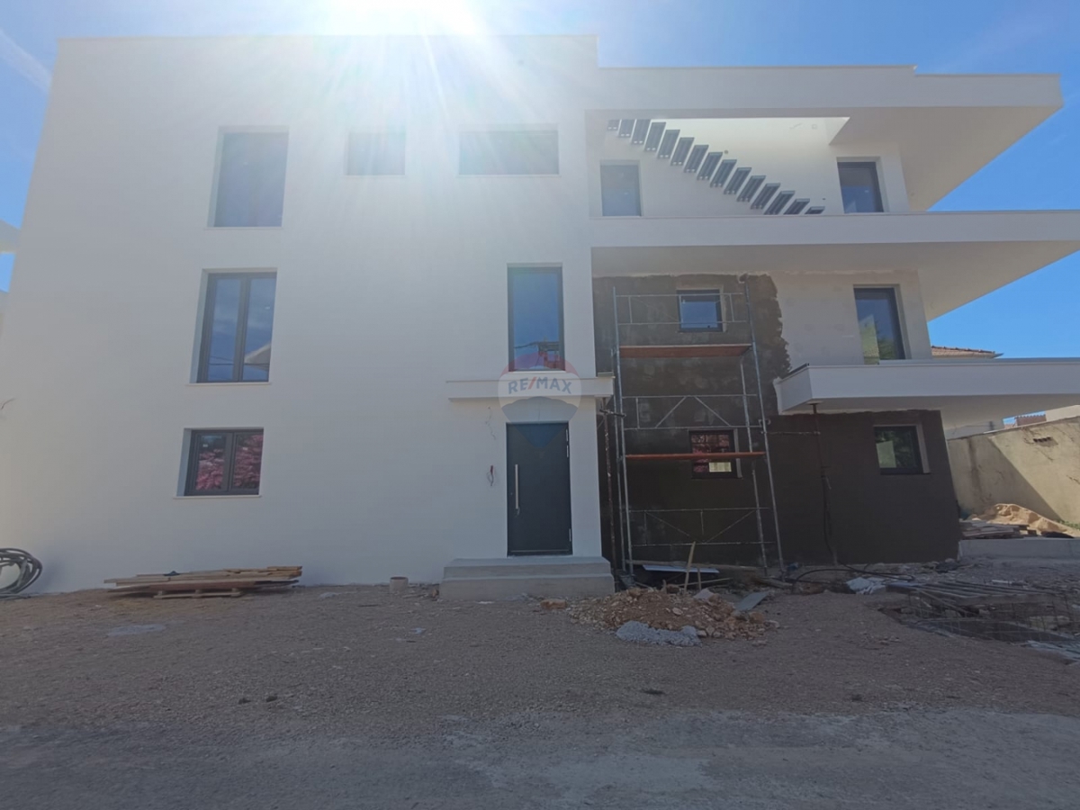 Stanovanje / Apartma Vodice, 115m2