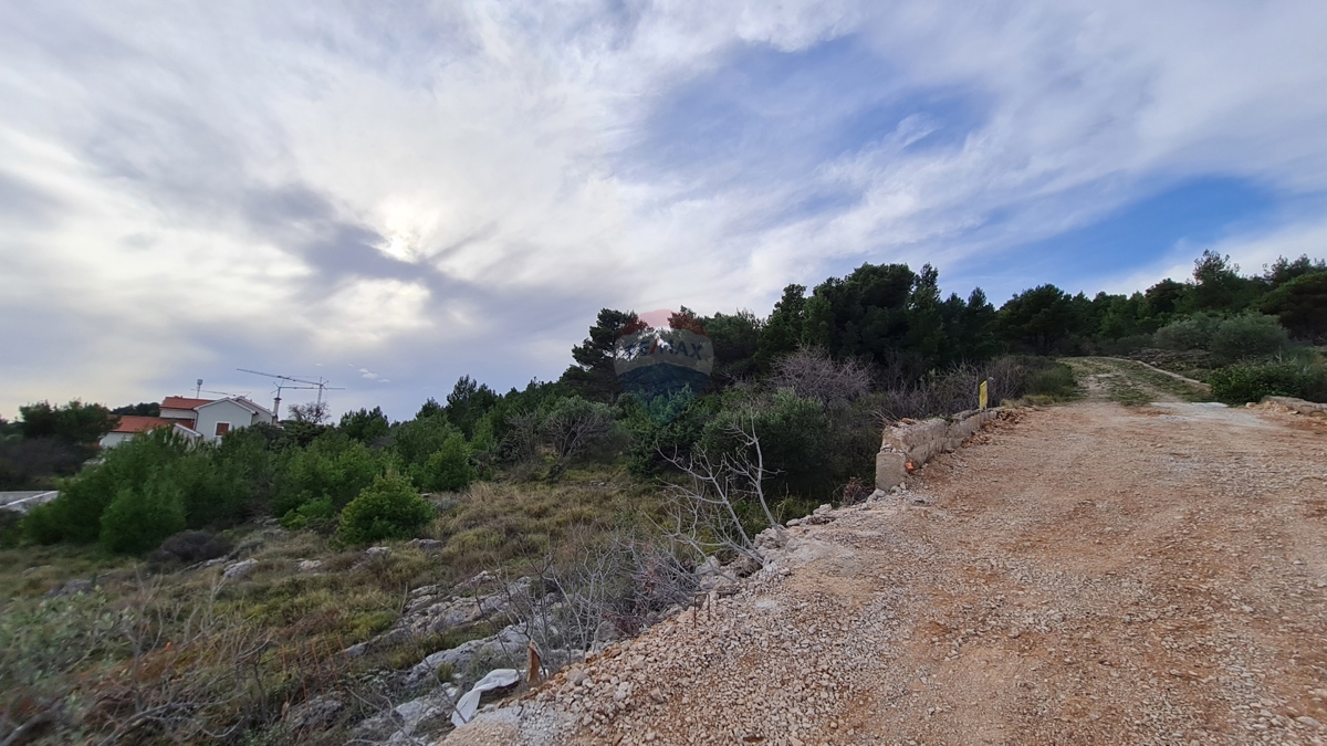 Zemljišče Vodice, 818m2