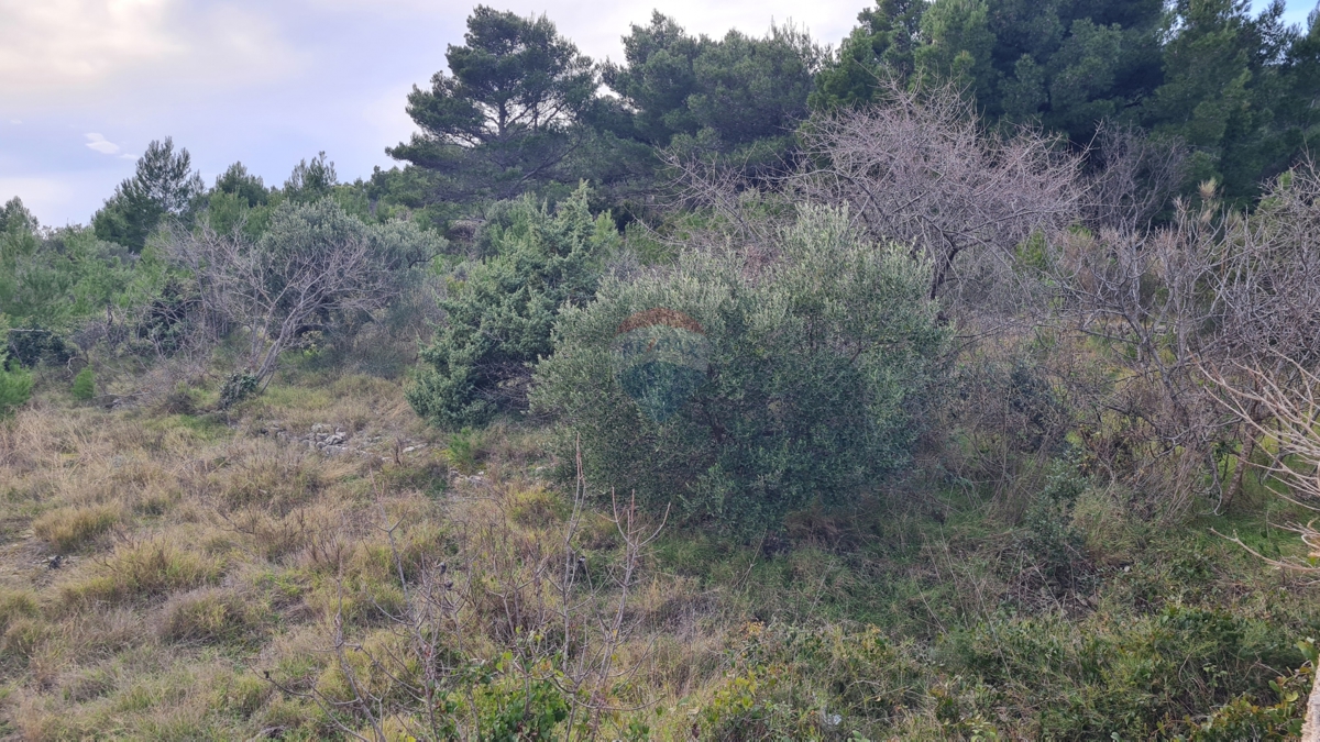 Zemljišče Vodice, 818m2