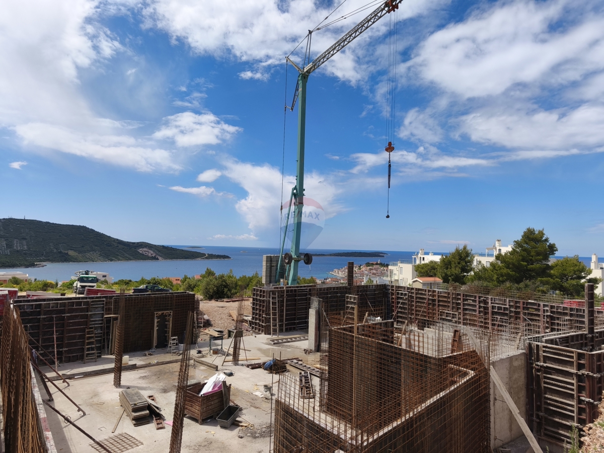 Enosobno stanovanje z razgledom od zgoraj in garažo, 2. nadstropje (C2), novogradnja - Primošten