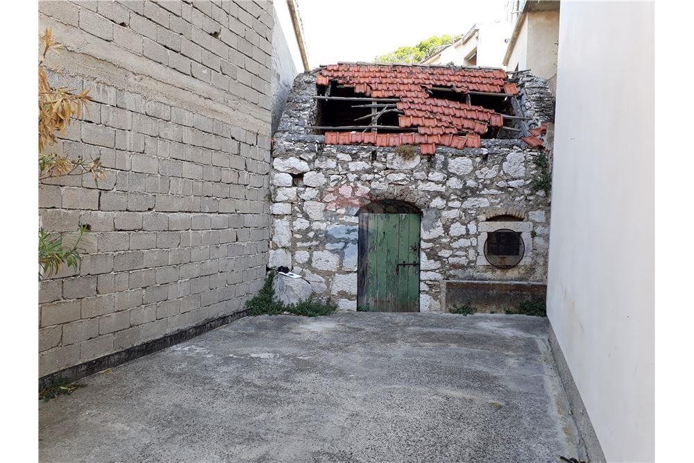 Hiša Varoš, Šibenik, 174m2