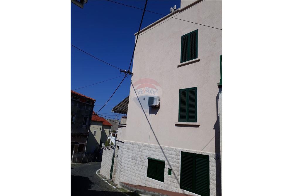 Hiša Varoš, Šibenik, 174m2