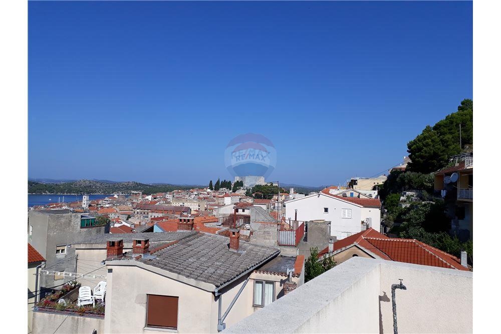 Hiša Varoš, Šibenik, 174m2