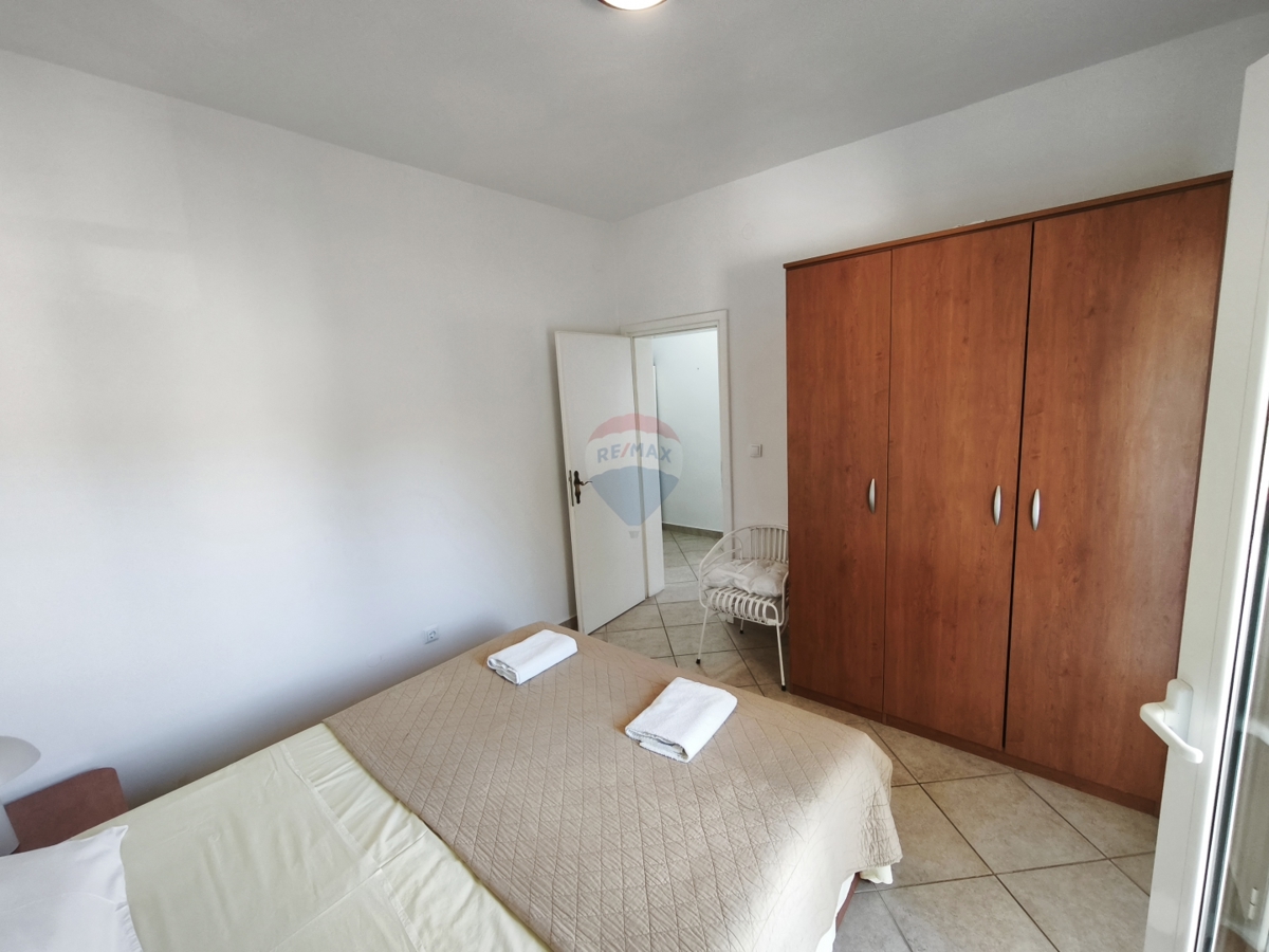 Hiša s 6 apartmaji v Primoštenu - Fantastičen pogled na morje!