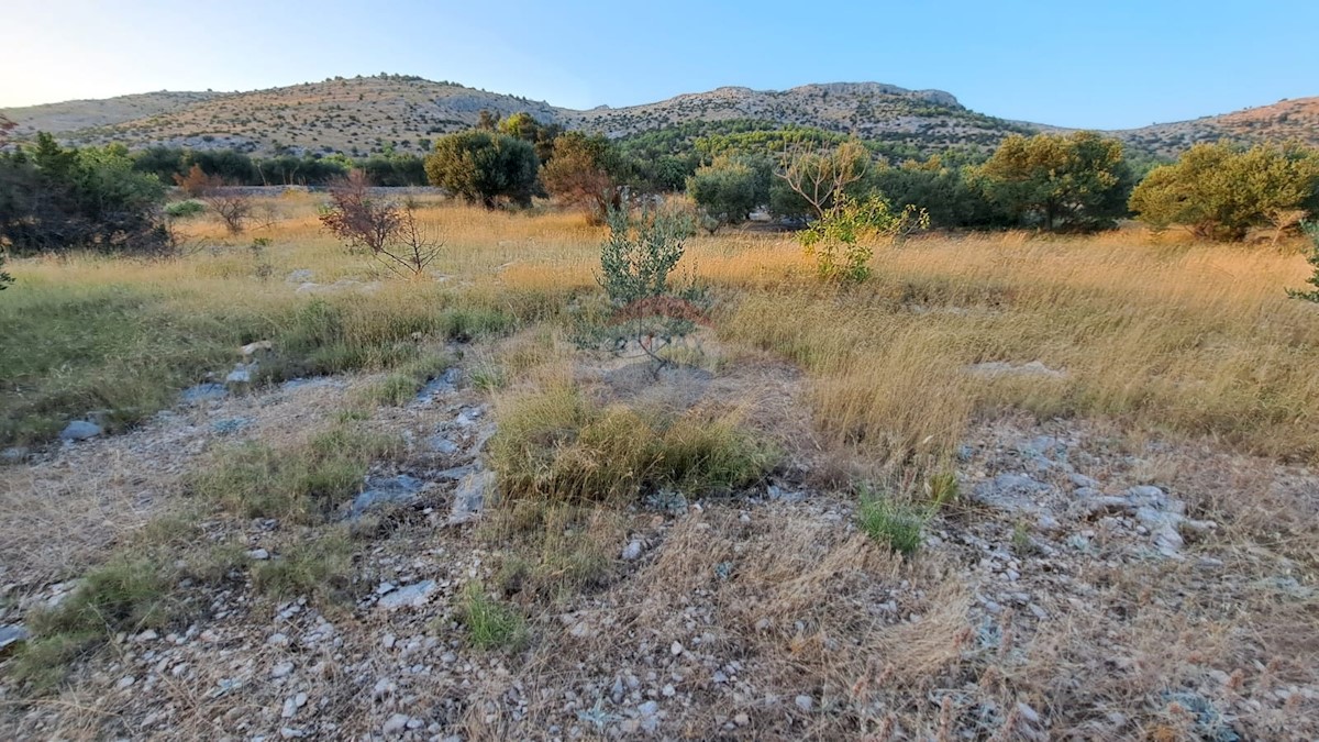 Zemljišče Grebaštica, Šibenik - Okolica, 1.845m2