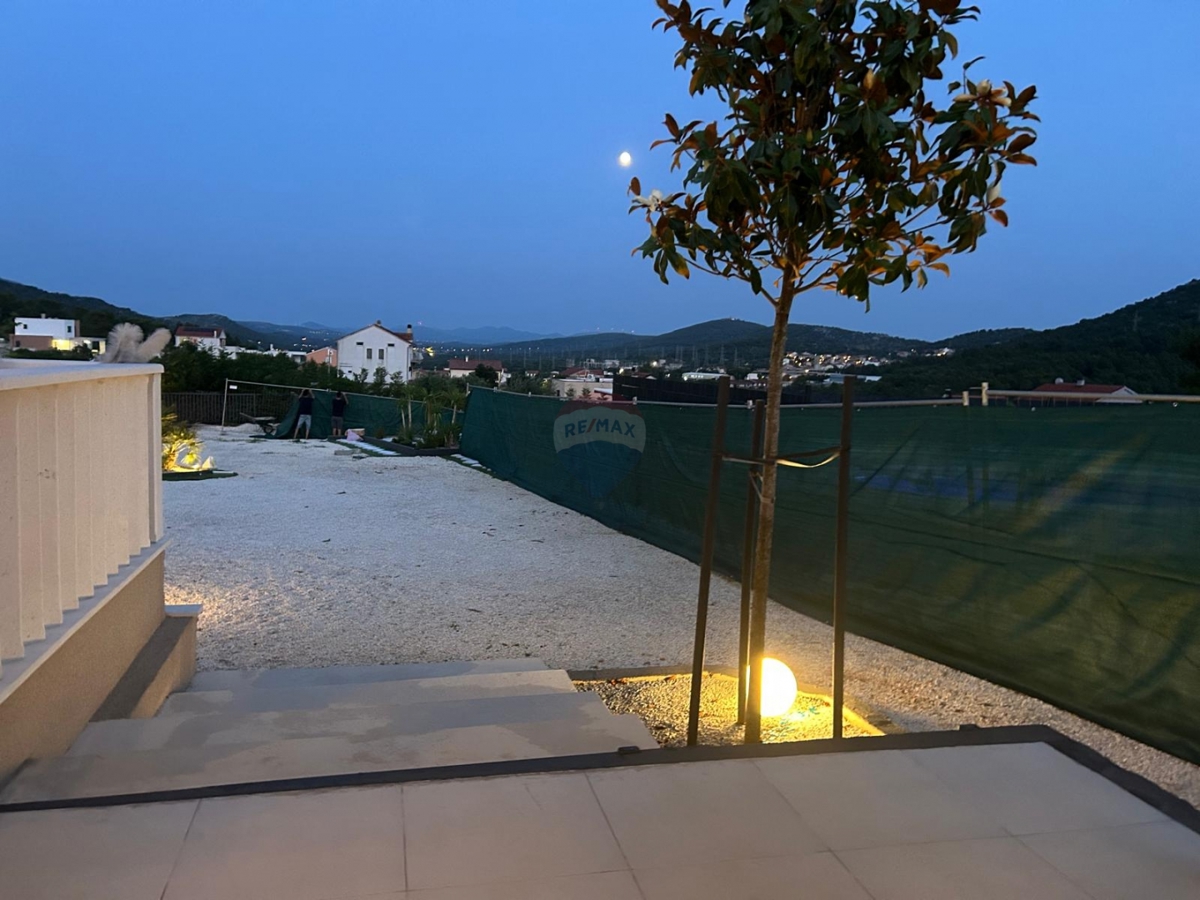 Hiša Bilice, Šibenik - Okolica, 107m2