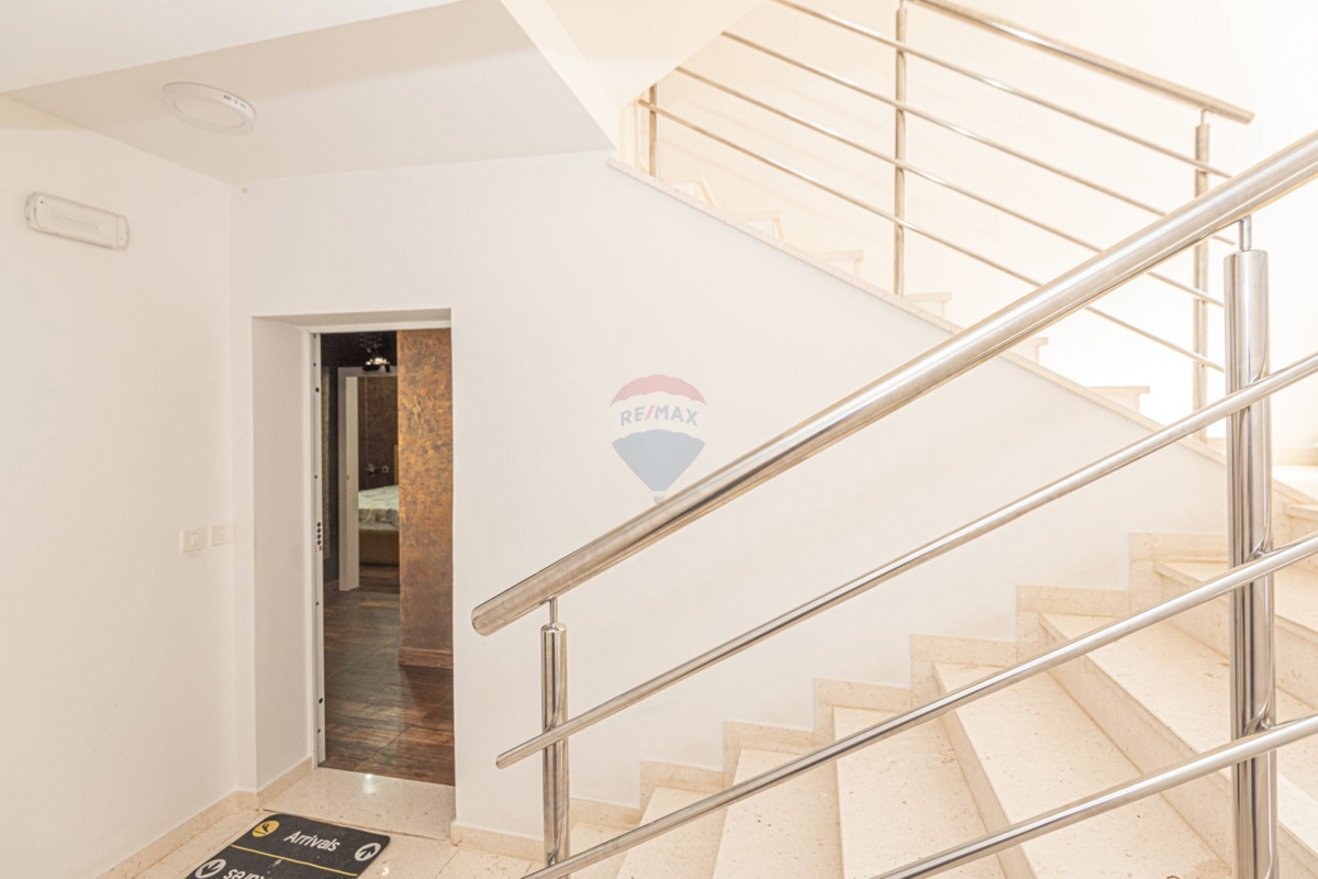 Stanovanje / Apartma Vidici, Šibenik, 157,46m2