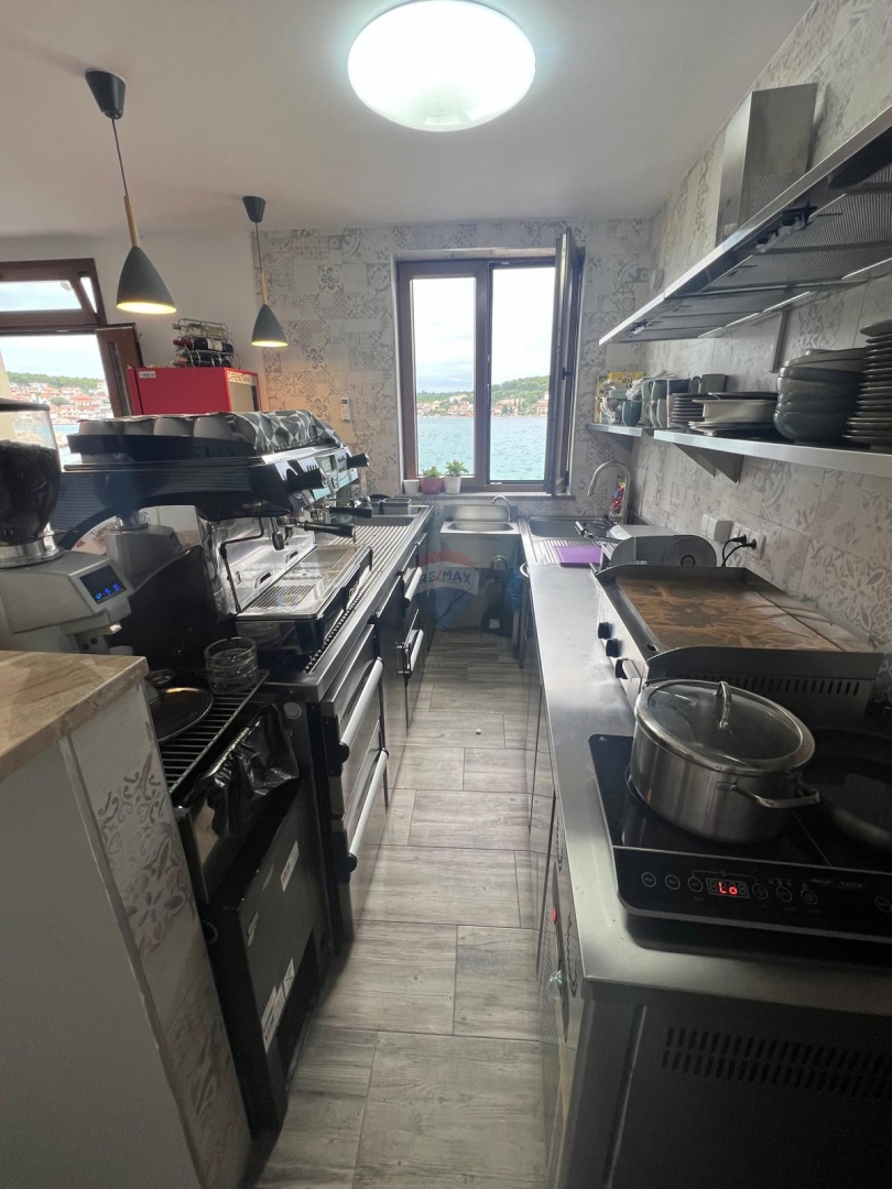 Stanovanje / Apartma Tisno, 69m2