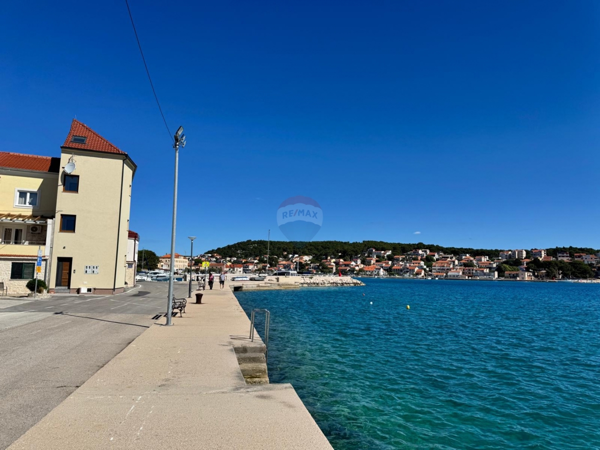 Stanovanje / Apartma Tisno, 69m2