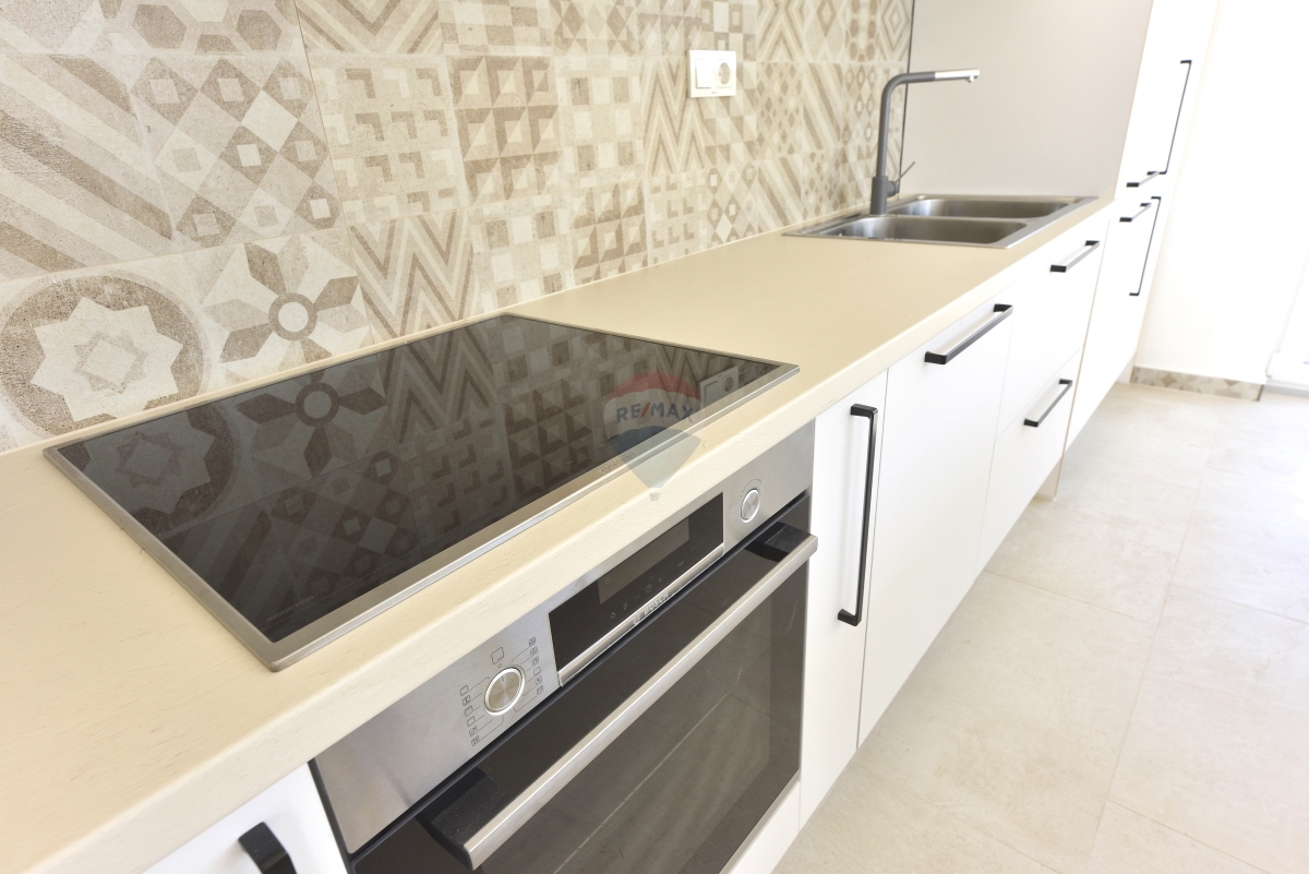 Hiša Tribunj, 137m2