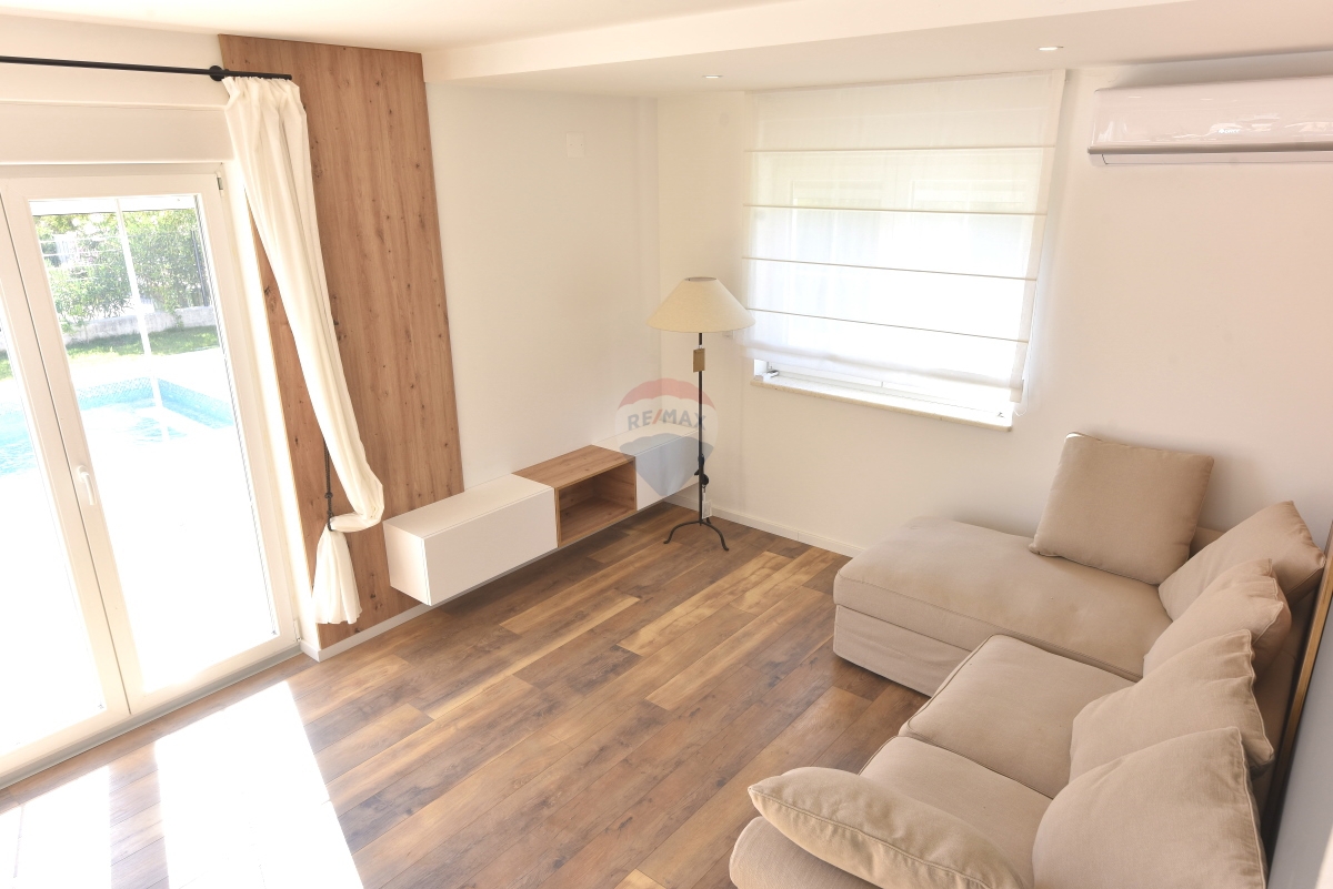 Hiša Tribunj, 137m2