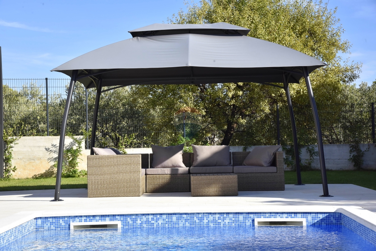 Hiša Tribunj, 137m2