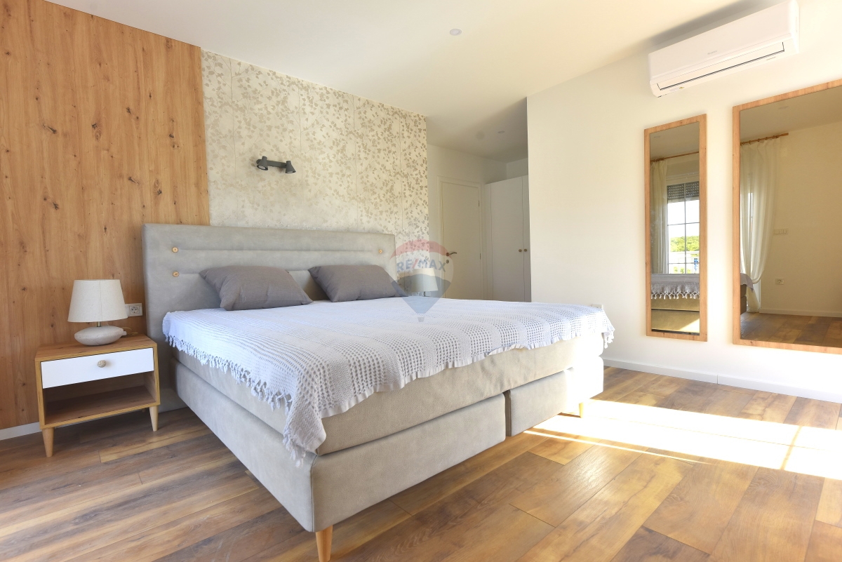 Hiša Tribunj, 137m2