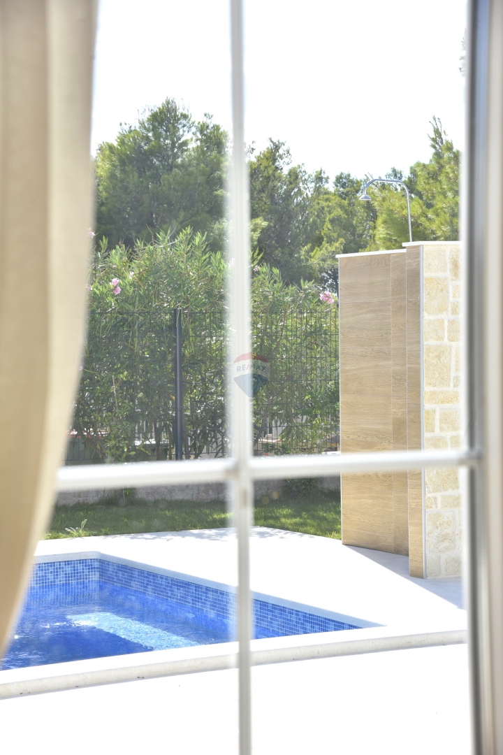 Hiša Tribunj, 137m2