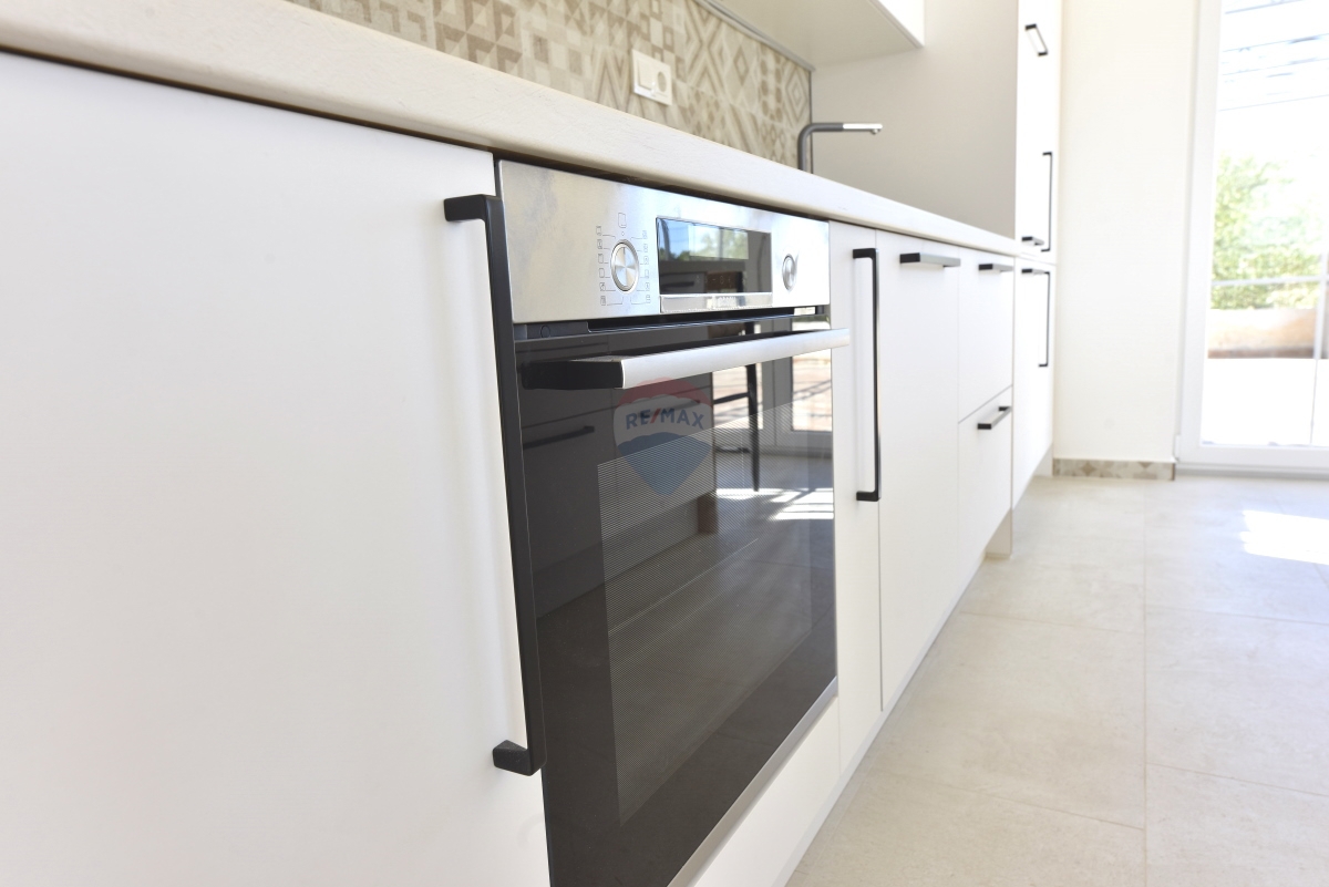 Hiša Tribunj, 137m2