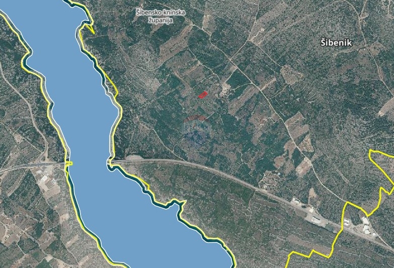 Zemljišče Njivice, Šibenik, 586m2