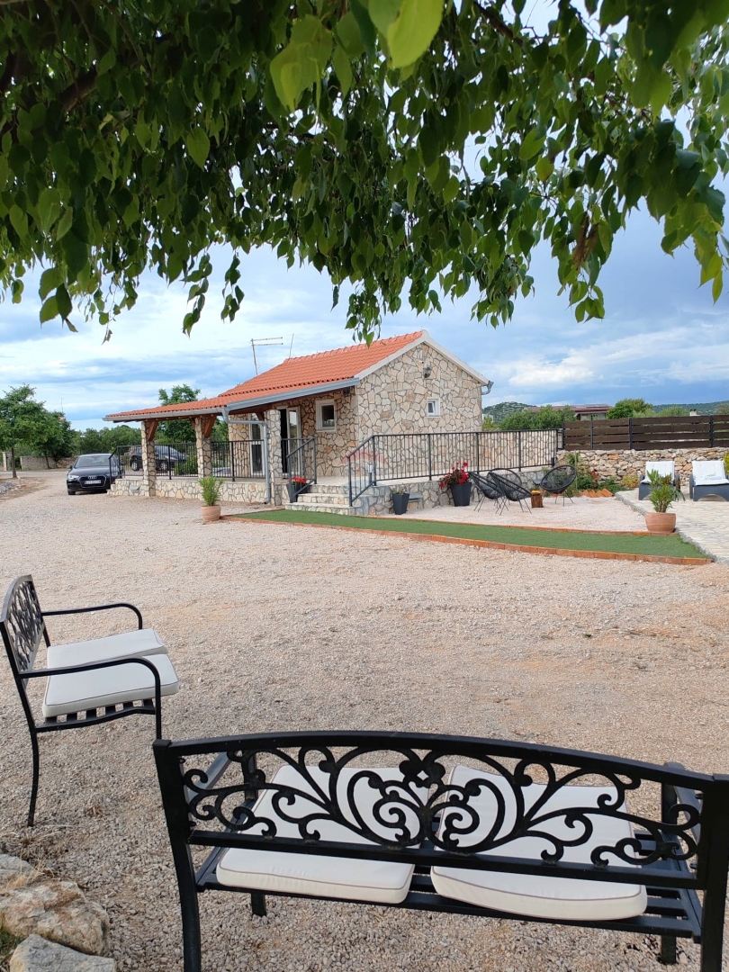 Hiša Jadrija, Šibenik - Okolica, 125m2