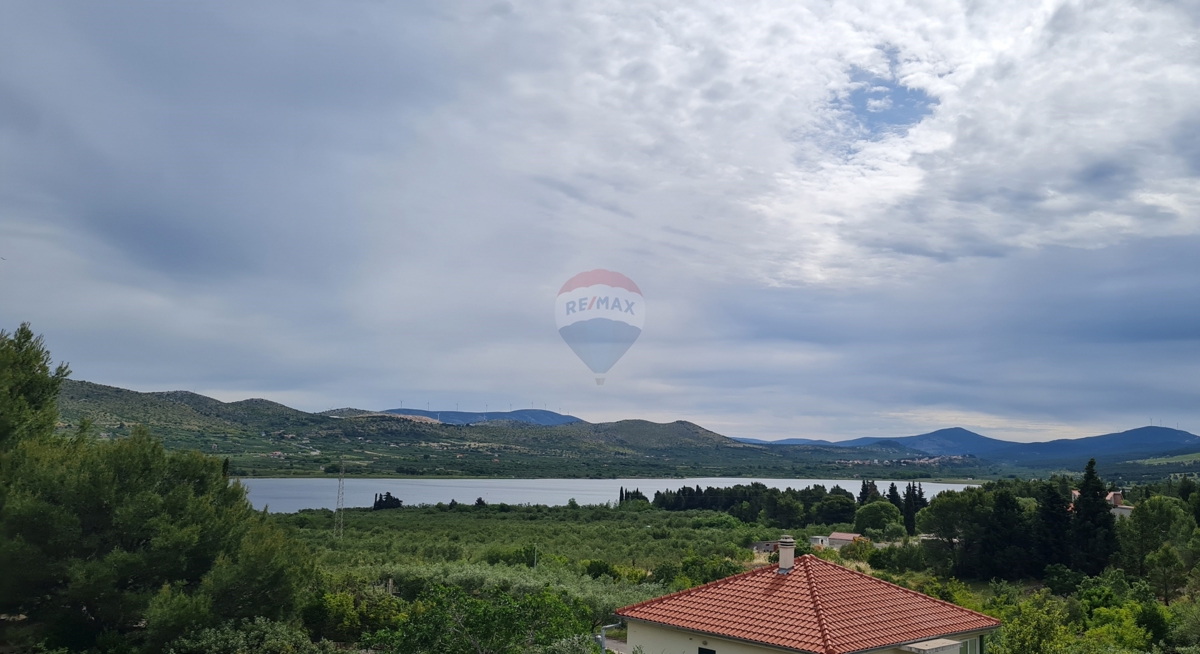 Hiša Brodarica, Šibenik - Okolica, 120m2