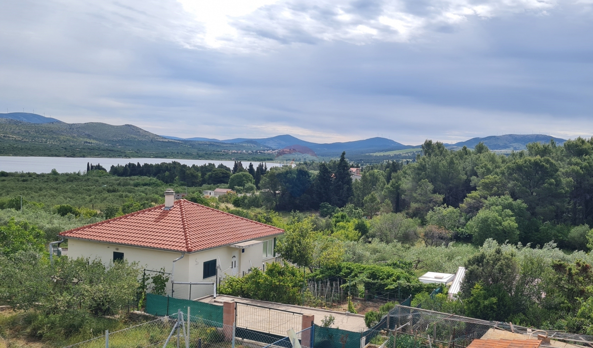 Hiša Brodarica, Šibenik - Okolica, 120m2