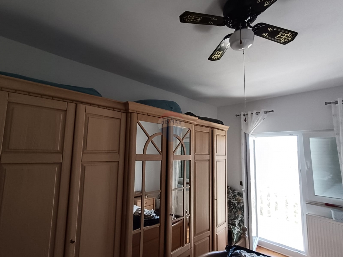 Hiša Brodarica, Šibenik - Okolica, 340m2